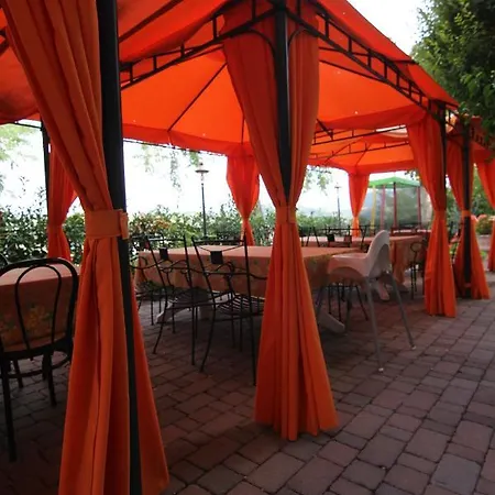 Ca' Isotta 카스텔로 디 세라발레