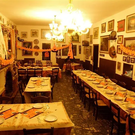 卡伊索塔农庄酒店 农家乐 Castello di Serravalle