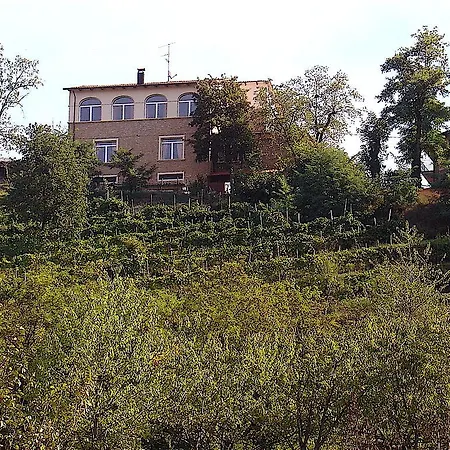 Ca' Isotta ファームステイ Castello di Serravalle